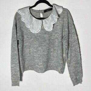 Vero Moda Soft Grey Sweater with White Eyelet Collar M